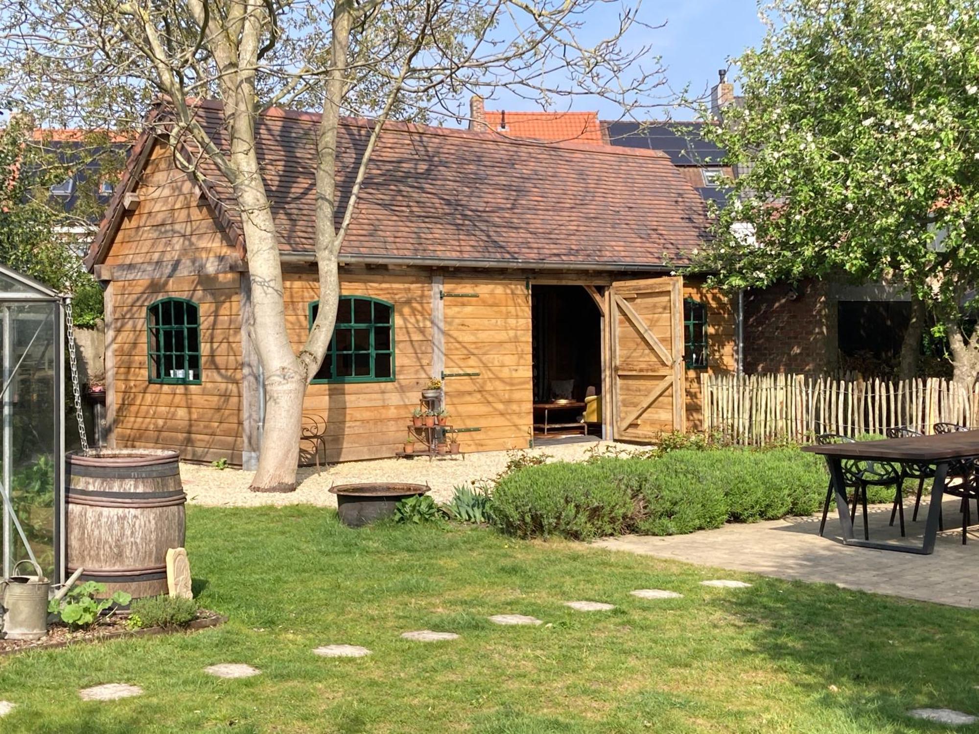 Tree & B Bed & Breakfast บรูจส์ ภายนอก รูปภาพ